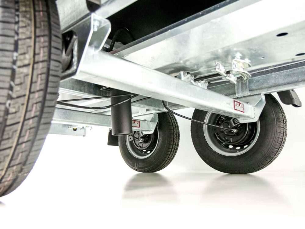 Debon Dreiseitenkipper 180×306 2,6t|E-Pumpe|BWA