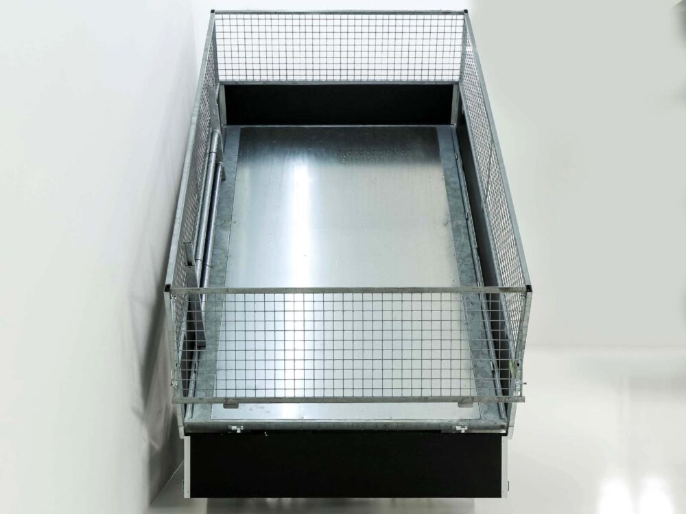 Debon Dreiseitenkipper 180×324 3,5t|Black Edition |Gitter