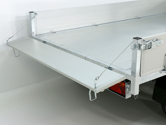 Debon Dreiseitenkipper DDK 180×306 2,6t|E-Pumpe|Rampen|Stützen