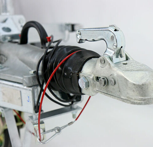 Debon Dreiseitenkipper DDK 180×306 2,6t|E-Pumpe|Rampen|Stützen