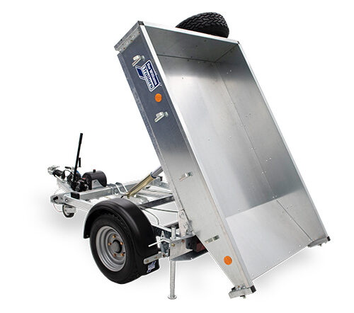 iw-kipp-tt.jpg Ifor williams tt2012 (manuell) mit laubgitter und ersatzrad-Neu