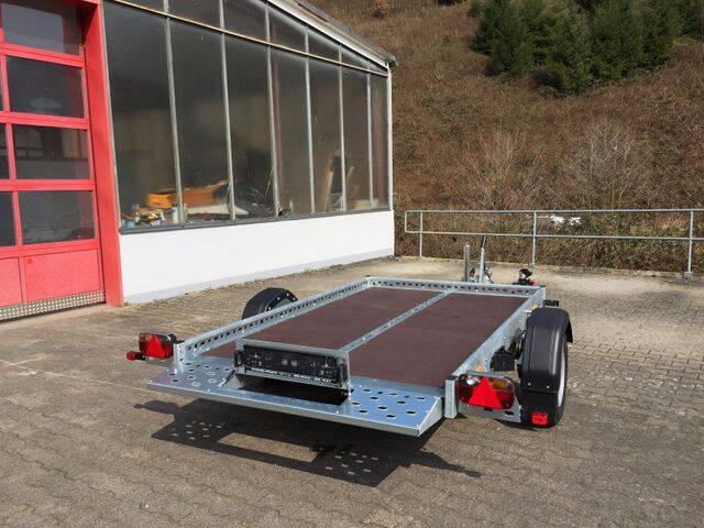 absenkanhaenger-stema-01 Tieflader Stema WOM XT STS XT O2 13-25-15.1 absenkbar mit 1.300kg