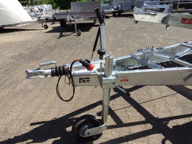 Autotransporter Pongratz L-AT 400 T-K 2700kg - Kippbar