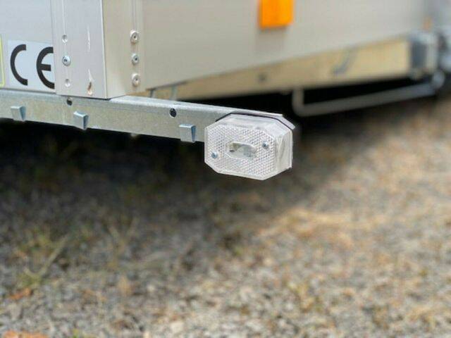 begrenzungsleuchte Autotransporter Humbaur HKT 183117 S - absenkbarer Smartanhänger