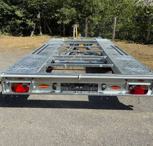 boeckmann-ah-4321-ladeflaeche-hinten Autotransporter Böckmann AH 4321/30 - hydraulisch kippbar mit Seilwinde
