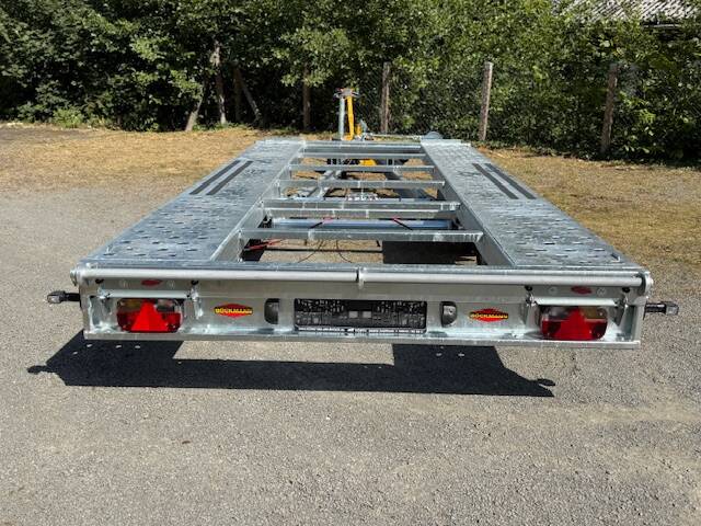 boeckmann-ah-4321-ladeflaeche-hinten Autotransporter Böckmann AH 4321/30 - hydraulisch kippbar mit Seilwinde