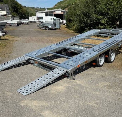 boeckmann-autotransporter-heck Autotransporter Böckmann AH 4321/30 - hydraulisch kippbar mit Seilwinde