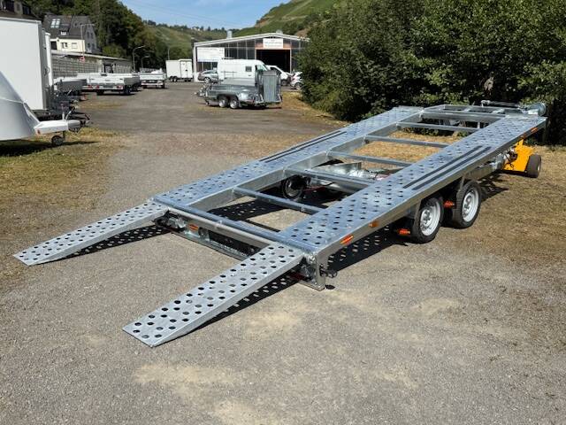 boeckmann-autotransporter-heck Autotransporter Böckmann AH 4321/35 - hydraulisch kippbar mit Seilwinde