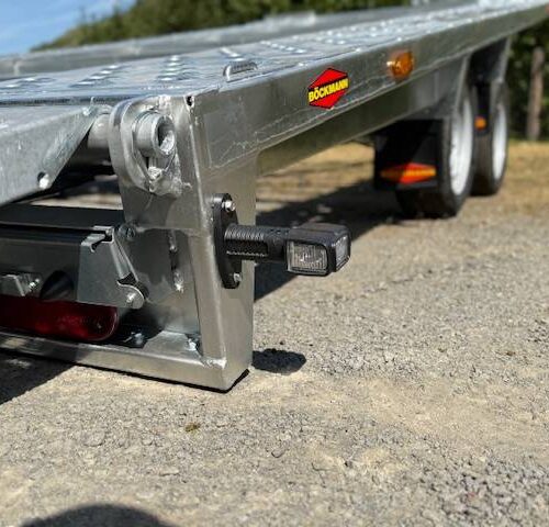 boeckmann-begrenzungsleuchte-autotransporter Autotransporter Böckmann AH 4321/30 - hydraulisch kippbar mit Seilwinde