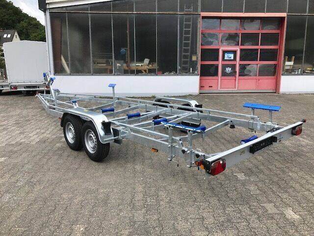 Bootstrailer TPV BA 3500kg mit Seilwinde und verstärktem Rahmen