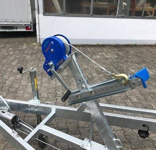 Bootstrailer TPV BA 3500kg mit Seilwinde und verstärktem Rahmen