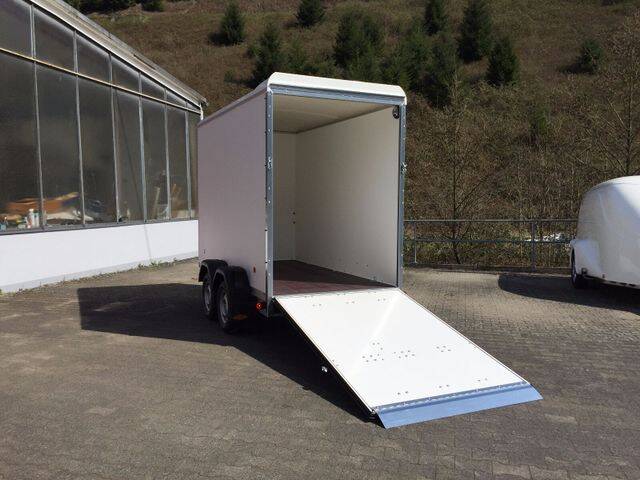 Kofferanhänger Böckmann KT 3015/27 M - mit Auffahrrampe