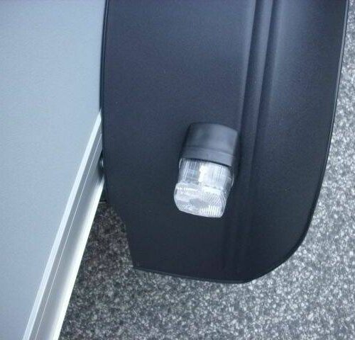 Kofferanhänger Böckmann KT 3015/27 M - 2.700kg - mit Flügeltüren