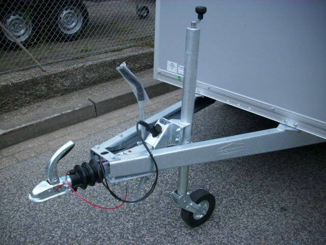 Kofferanhänger Böckmann KT 3015/27 M - 2.700kg - mit Flügeltüren