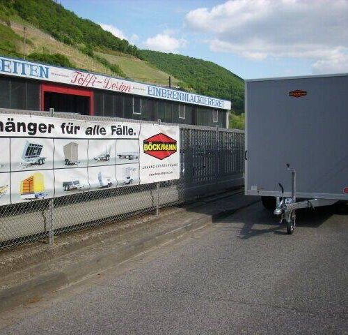 Kofferanhänger Böckmann KT 4018/27 M mit Heckrampe 4,00 x 1,85 x 1,82 m