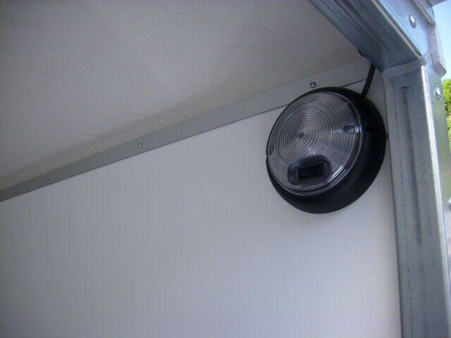 Kofferanhänger Böckmann KT 4018/27 M mit Heckrampe 4,00 x 1,85 x 1,82 m