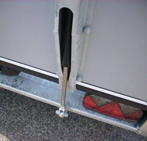 Kofferanhänger Böckmann KT 4018/27 M mit Heckrampe 4,00 x 1,85 x 1,82 m