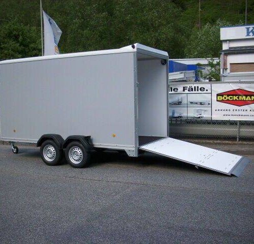 Kofferanhänger Böckmann KT 4018/27 M mit Heckrampe 4,00 x 1,85 x 1,82 m