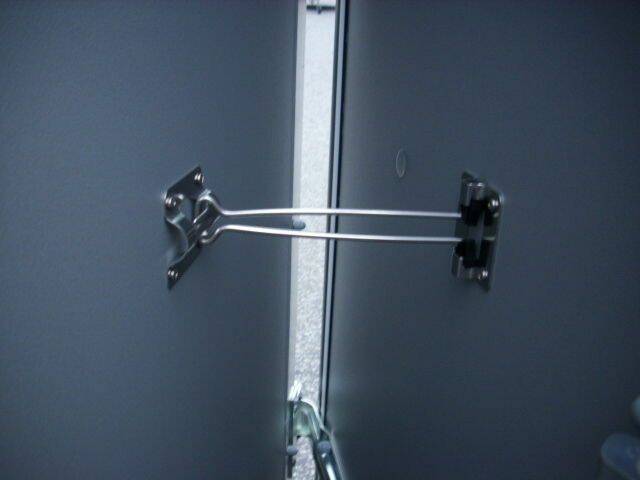 Kofferanhänger Böckmann KT 3015/27 M - 2.700kg - mit Flügeltüren