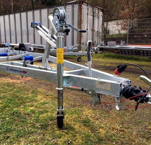 Bootstrailer TPV BA 1300kg mit Seilwinde - eine Marke von Böckmann