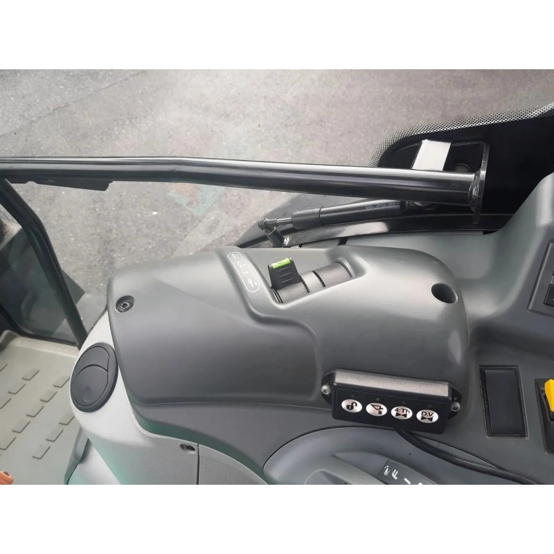 CLAAS ARION 440 CIS+