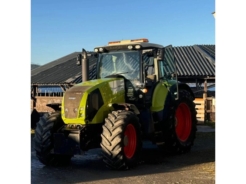 CLAAS Axion 830