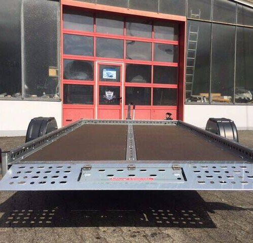 flacher-absenkanhaenger-stema Absenkanhänger Stema WOM STS O2 15-30-17.1 mit 100km/h!