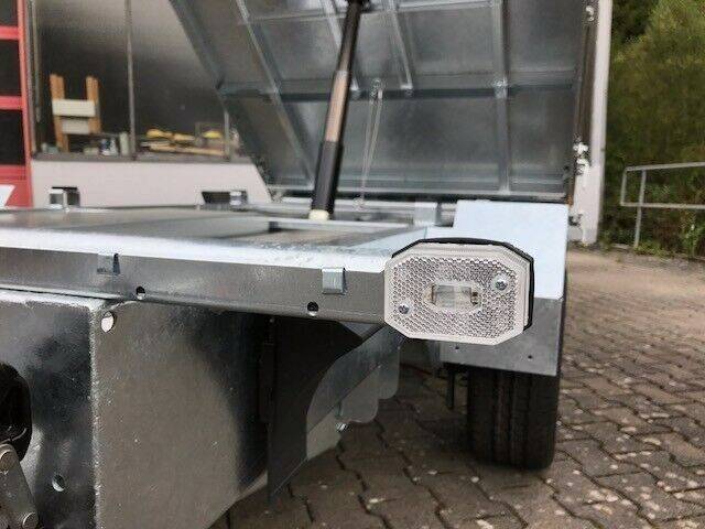 Dreiseitenkipper Humbaur HTK 2700.31 - 2.700kg elektrisch kippbar!