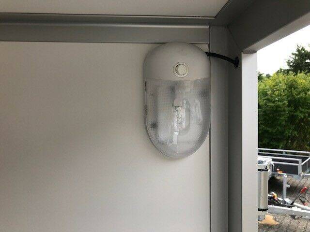 Kofferanhänger Humbaur HK 253015-18P Kofferanhänger - 2.500kg zGG!