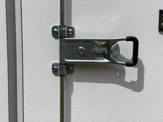 Kofferanhänger Humbaur HK 153015-18P mit Flügeltüren - sehr robust!