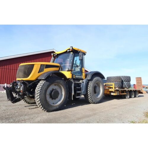 JCB 8660