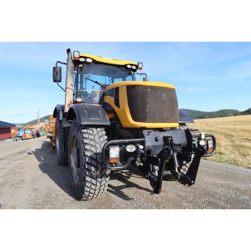 JCB 8660