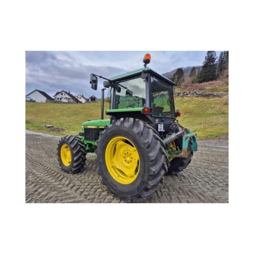 John Deere 2850