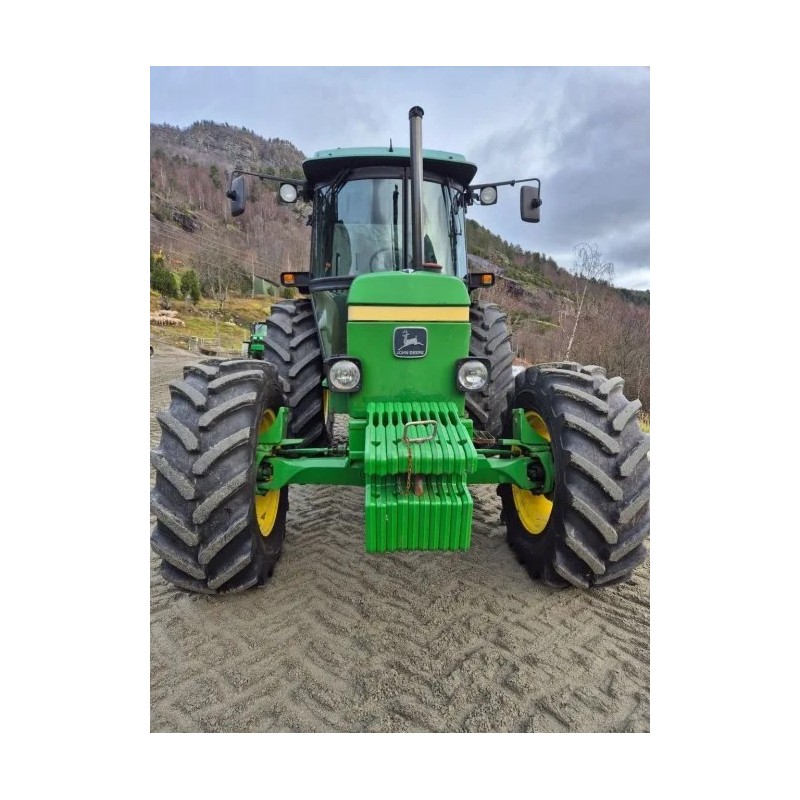 John Deere 2850