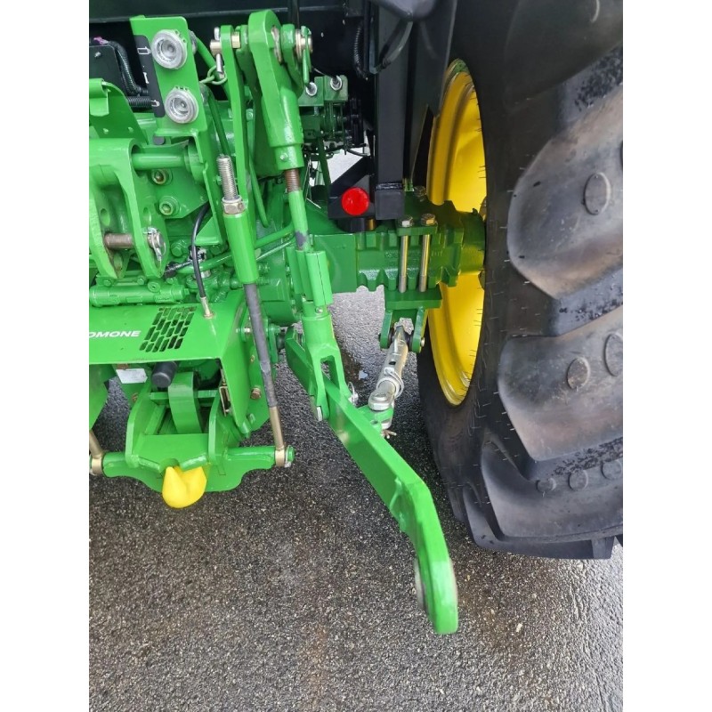 John Deere 5075E