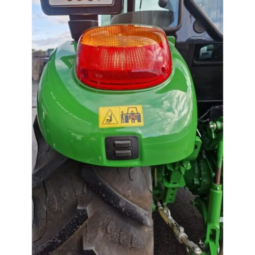 John Deere 5075E