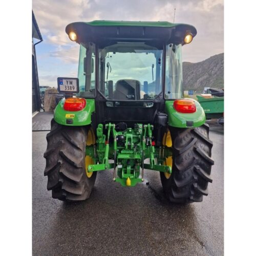 John Deere 5075E