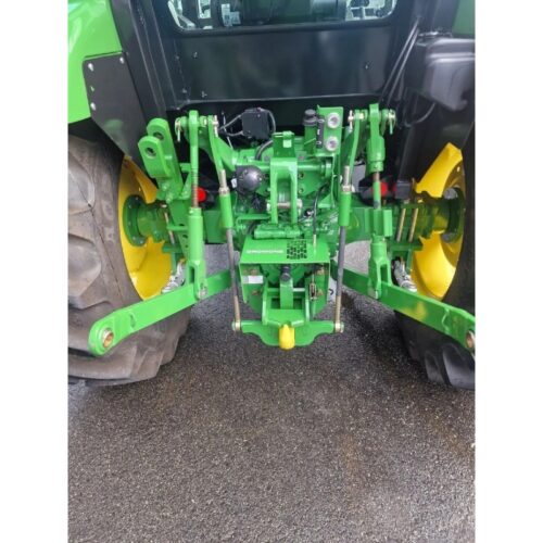 John Deere 5075E