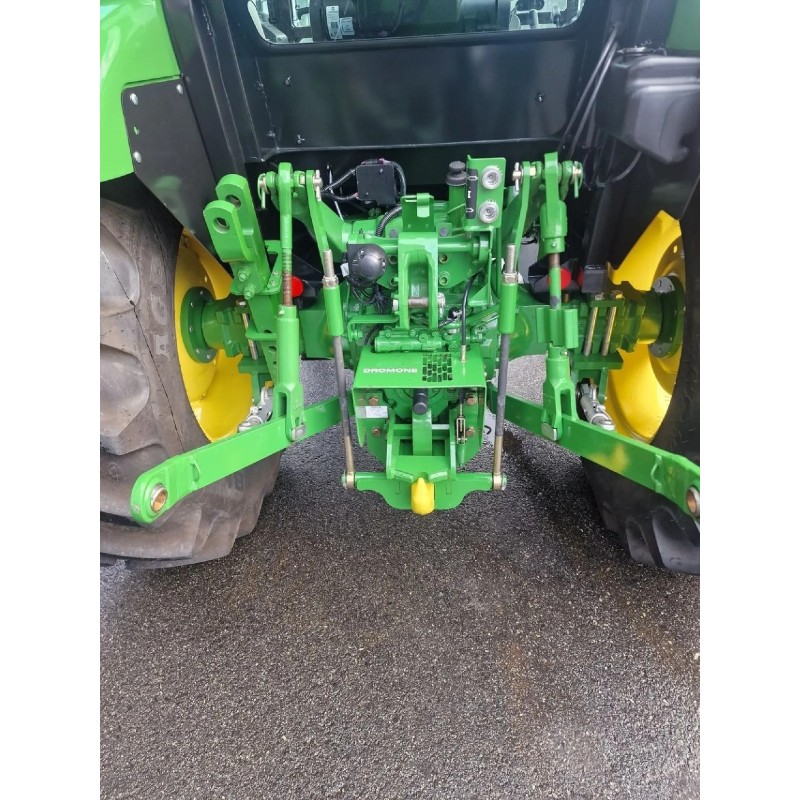 John Deere 5075E