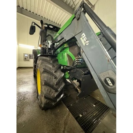 John Deere 6115R