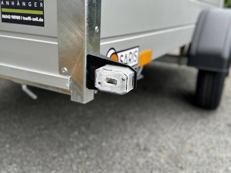 Kastenanhänger Saris McAlu Pro DV 75 - robuster Aluminium Kastenanhänger