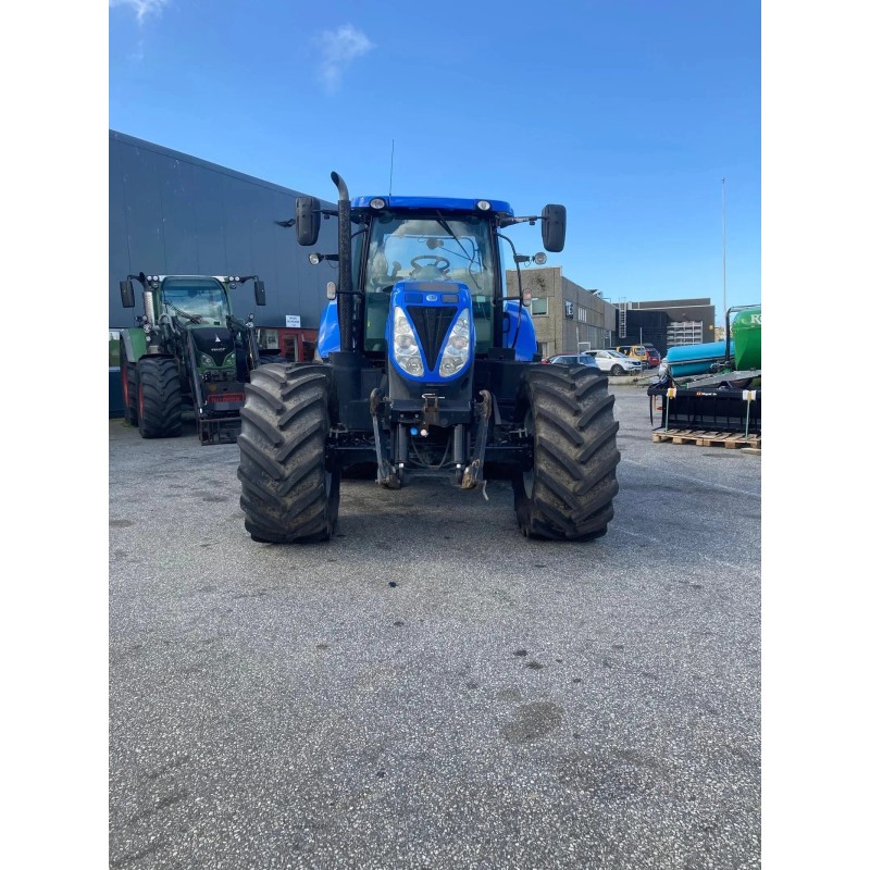 New Holland T7.210AC