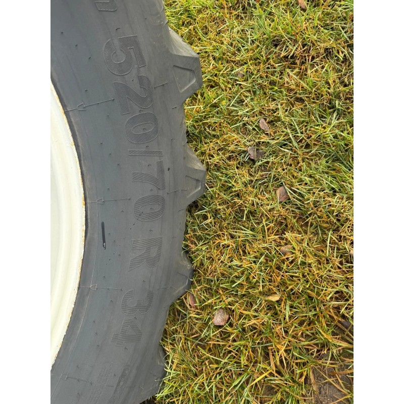 New Holland TS100 mit Trima 4.1P. Front-/hydraulischer Nebenantrieb.