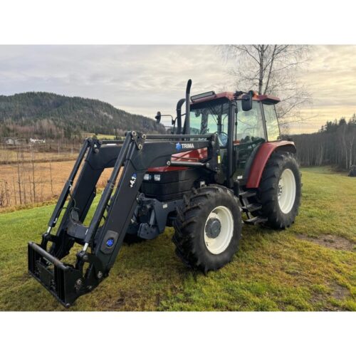 New Holland TS100 mit Trima 4.1P. Front-/hydraulischer Nebenantrieb.