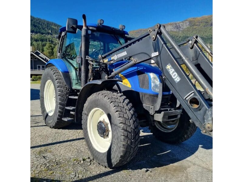 New Holland TS130A