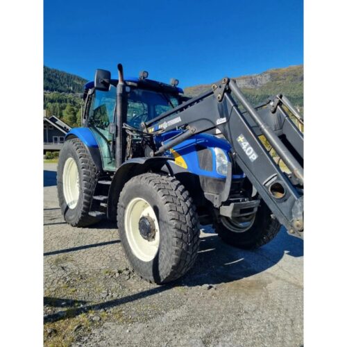 New Holland TS130A