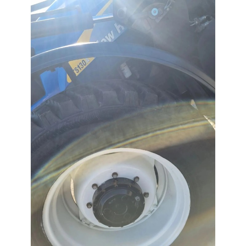 New Holland TS130A