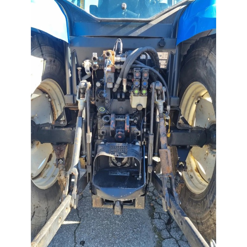 New Holland TS130A