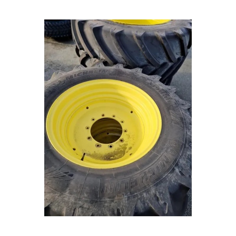 Paar John Deere Räder