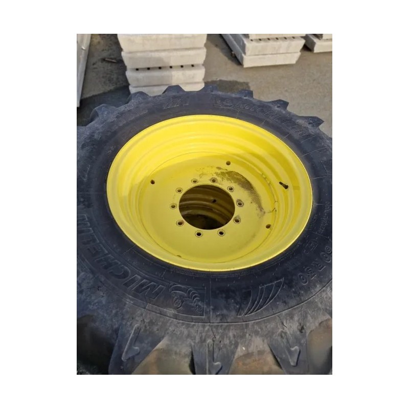 Paar John Deere Räder